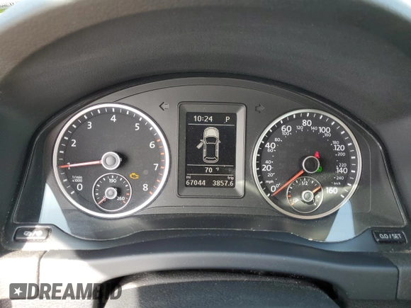 2017 Volkswagen Tiguan S with VIN WVGBV7AX2HK054782, listed as a Copart auction lot 54234175 with 67,044 mi miles and Salvage Title. Bid and sale history available at DreamBid. Image 9.