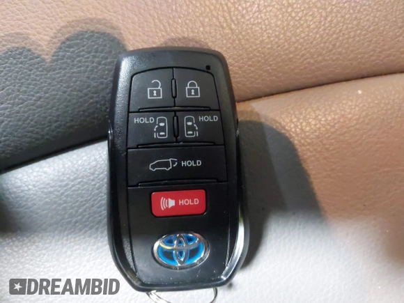 2023 Toyota Sienna XLE с VIN 5TDJSKFC0PS099650, выставлен на аукционе IAAI как лот 42324871 с пробегом 12 719 миль миль и . История ставок и продаж доступна на DreamBid. Изображение 11.