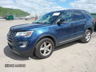 2017 Ford Explorer XLT z VIN 1FM5K8D82HGD51392, wystawiony jako IAAI lot #42224352 z przebiegiem 127 450 mil mil oraz . Historia ofert i sprzedaży dostępna na DreamBid. Obrazek 2.