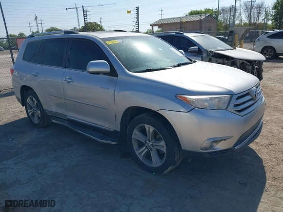 2013 Toyota Highlander Limited with VIN 5TDYK3EH1DS127940, listed as a IAAI auction lot 41826678 with 1 mi miles. Bid and sale history available at carsss.com. Image 1.