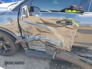 2019 Ford Explorer Sport с VIN 1FM5K8GT6KGA76813, выставлен на аукционе IAAI как лот 41970456 с пробегом 71 624 миль миль и . История ставок и продаж доступна на DreamBid. Изображение 6.