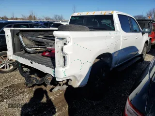 2021 Chevrolet Silverado 1500 LT with VIN 3GCUYDET2MG149418, listed as a Copart auction lot 89065105 with 142,539 mi miles and Salvage Title. Bid and sale history available at carsss.com. Image 3.