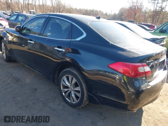 2013 Infiniti M with VIN JN1BY1AR3DM604485, listed as a IAAI auction lot 41296739 with 60,516 mi miles. Bid and sale history available at carsss.com. Image 3.