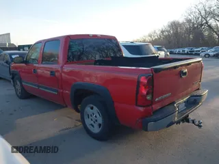 2005 Chevrolet Silverado 1500 LS with VIN 2GCEC13T951377849, listed as a IAAI auction lot 41820491 with 199,878 mi miles. Bid and sale history available at carsss.com. Image 3.