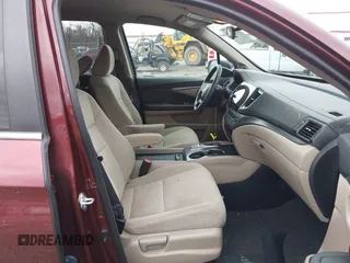 2021 Honda Pilot EX with VIN 5FNYF6H33MB080131, listed as a IAAI auction lot 41951331 with 40,919 mi miles and . Bid and sale history available at DreamBid. Image 5.