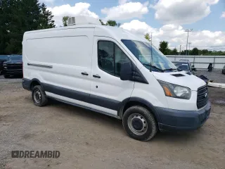 2016 Ford Transit Cargo z VIN 1FTYR2CM5GKB15310, wystawiony jako Copart lot #59266185 z przebiegiem 64 352 mil mil oraz Tytuł czysty. Historia ofert i sprzedaży dostępna na DreamBid. Obrazek 4.
