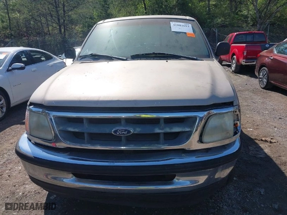 1998 Ford F-150 Standard with VIN 1FTZX1720WNB78292, listed as a IAAI auction lot 41881693 with 264,937 mi miles. Bid and sale history available at carsss.com. Image 6.