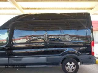 2017 Ford Transit z VIN 1FTYR2XM5HKB08532, wystawiony jako IAAI lot #41710574 z przebiegiem 142 830 mil mil oraz . Historia ofert i sprzedaży dostępna na DreamBid. Obrazek 14.
