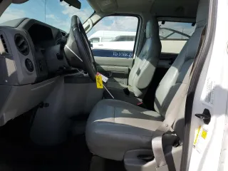 2013 Ford Econoline Wagon XL with VIN 1FBNE3BL7DDA56455, listed as a Copart auction lot 71087944 with 321,133 mi miles and Salvage Title. Bid and sale history available at carsss.com. Image 7.