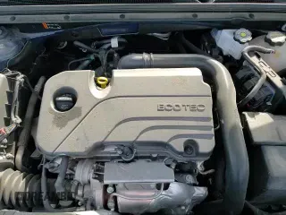 2025 Chevrolet Malibu LS with VIN 1G1ZC5ST1SF111300, listed as a Copart auction lot 71802495 with 32,967 mi miles and Salvage title. Bid and sale history available at DreamBid. Image 13.