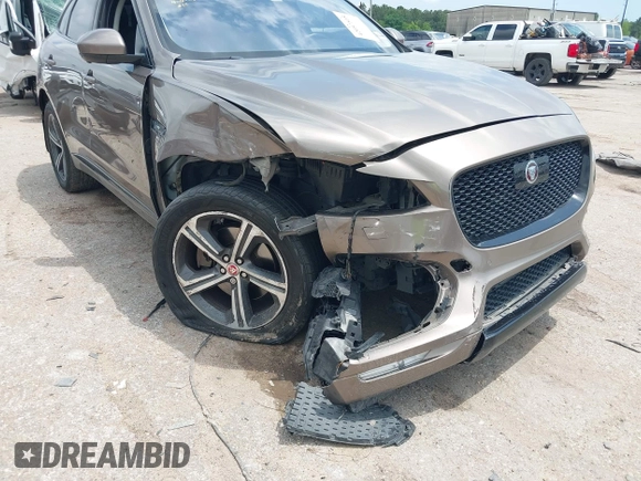 2017 Jaguar F-Pace 35t R-Sport с VIN SADCL2BVXHA067434, выставлен на аукционе IAAI как лот 42057515 с пробегом 101 435 миль миль и . История ставок и продаж доступна на DreamBid. Изображение 6.