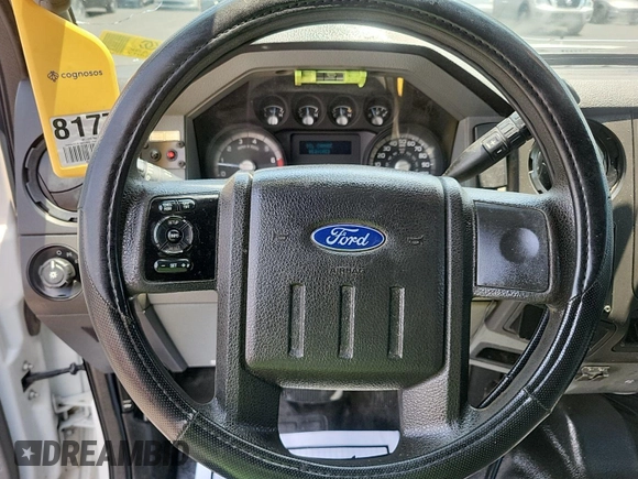 2015 Ford F-250 Lariat with VIN 1FT7W2B61FEC73177, listed as a IAAI auction lot 42726881 with 232,597 mi miles and . Bid and sale history available at DreamBid. Image 4.