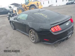2015 Ford Mustang GT z VIN 1FA6P8CF8F5353916, wystawiony jako IAAI lot #42606432 z przebiegiem 70 582 mil mil oraz . Historia ofert i sprzedaży dostępna na DreamBid. Obrazek 3.