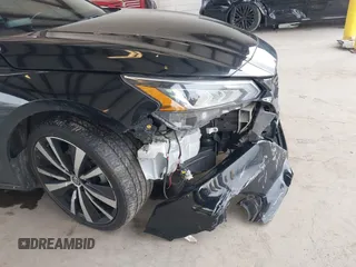 2019 Nissan Altima 2.5 SR with VIN 1N4BL4CV8KC245537, listed as a IAAI auction lot 41808203 with 101,419 mi miles. Bid and sale history available at carsss.com. Image 6.