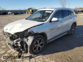2018 BMW X1 xDrive28i with VIN WBXHT3C39J5L29286, listed as a Copart auction lot 82979384 with 108,250 mi miles and Salvage Title. Bid and sale history available at carsss.com. Image 1.