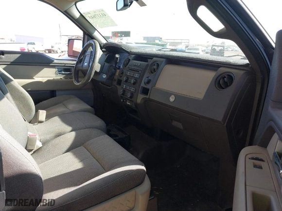 2010 Ford F-150 XL with VIN 1FTEX1CW1AFB94088, listed as a IAAI auction lot 41337645 with 117,680 mi miles. Bid and sale history available at carsss.com. Image 5.