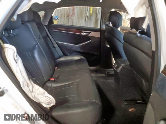 2017 Genesis G80 3.8L z VIN KMHGN4JE6HU206019, wystawiony jako Copart lot #61050945 z przebiegiem 120 096 mil mil oraz Szkoda całkowita • Salvage title. Historia ofert i sprzedaży dostępna na DreamBid. Obrazek 10.