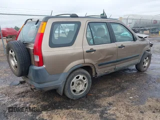 2004 Honda CR-V LX with VIN SHSRD68484U201795, listed as a IAAI auction lot 41628233 with 367,082 mi miles and . Bid and sale history available at carsss.com. Image 4.