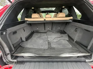 2016 BMW X5 M z VIN 5YMKT6C59G0R78539, wystawiony jako Copart lot #60563255 z przebiegiem 140 797 mil mil oraz Czysty tytuł • Clean title. Historia ofert i sprzedaży dostępna na DreamBid. Obrazek 14.