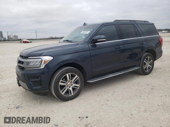 2023 Ford Expedition XLT with VIN 1FMJU1H86PEA52332, listed as a Copart auction lot 44500725 with 14,961 mi miles and Salvage Title. Bid and sale history available at carsss.com. Image 1.