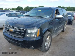 2014 Chevrolet Suburban LTZ with VIN 1GNSCKE08ER220808, listed as a IAAI auction lot 42022477 with 192,488 mi miles. Bid and sale history available at carsss.com. Image 19.