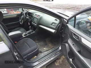 2016 Subaru Legacy 2.5i z VIN 4S3BNAA66G3034732, wystawiony jako IAAI lot #41900951 z przebiegiem 82 817 mil mil oraz . Historia ofert i sprzedaży dostępna na DreamBid. Obrazek 5.