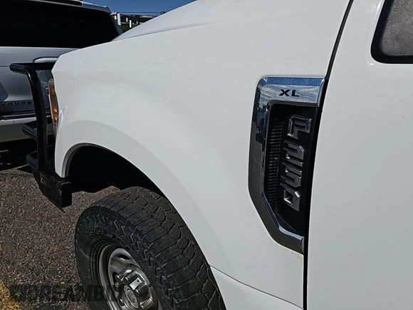 2017 Ford F-250 Lariat with VIN 1FT7W2BT0HEE20744, listed as a IAAI auction lot 42727056 with 241,781 mi miles and . Bid and sale history available at DreamBid. Image 21.