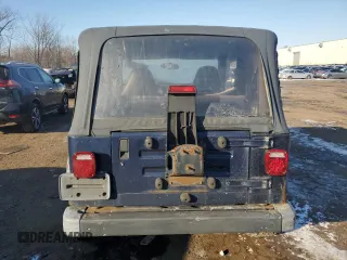 2001 Jeep Wrangler SE with VIN 1J4FA29P11P322524, listed as a Copart auction lot 42051475 with 281,929 mi miles and Clean Title. Bid and sale history available at carsss.com. Image 6.