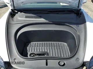 2025 Tesla Model 3 Long Range z VIN 5YJ3E1EA8SF903460, wystawiony jako Copart lot #57116545 z przebiegiem 5 147 mil mil oraz Szkoda całkowita • Salvage title. Historia ofert i sprzedaży dostępna na DreamBid. Obrazek 11.