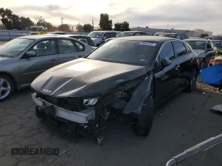 2022 Kia K5 LXS with VIN 5XXG14J29NG162931, listed as a Copart auction lot 80546153 with 43,734 mi miles and Salvage Title. Bid and sale history available at carsss.com. Image 1.