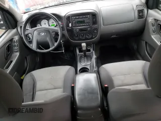 2007 Ford Escape XLS z VIN 1FMYU02Z77KB69851, wystawiony jako Copart lot #51461645 z przebiegiem 162 821 mil mil oraz Czysty tytuł • Clean title. Historia ofert i sprzedaży dostępna na DreamBid. Obrazek 8.