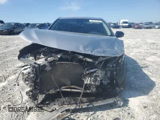 2019 Toyota Camry LE with VIN 4T1B11HK4KU242217, listed as a Copart auction lot 52715165 with 62,085 mi miles and Salvage Title. Bid and sale history available at carsss.com. Image 5.