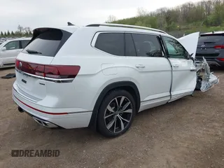 2025 Volkswagen Atlas SE with VIN 1V2FR2CA0SC525107, listed as a IAAI auction lot 42149492 with 2,443 mi miles and . Bid and sale history available at DreamBid. Image 4.