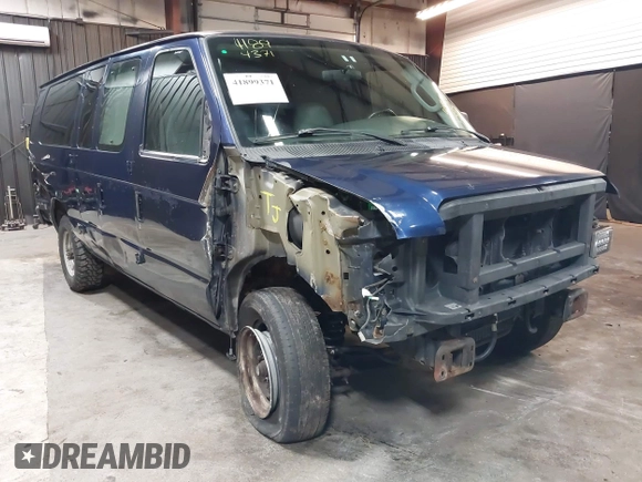 2008 Ford Econoline Passenger XL z VIN 1FBSS31L88DB31215, wystawiony jako IAAI lot #41899371 z przebiegiem 110 875 mil mil oraz . Historia ofert i sprzedaży dostępna na DreamBid. Obrazek 1.