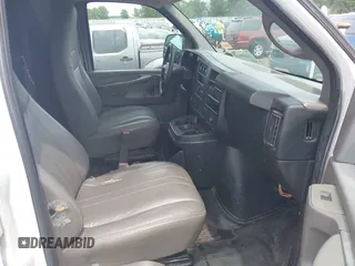 2015 Chevrolet Express Cargo с VIN 1GCWGFCF8F1104604, выставлен на аукционе IAAI как лот 42449161 с пробегом 276 501 миль миль и . История ставок и продаж доступна на DreamBid. Изображение 5.