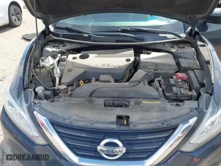 2018 Nissan Altima 2.5 SL with VIN 1N4AL3AP4JC283937, listed as a IAAI auction lot 41272679 with 120,374 mi miles. Bid and sale history available at carsss.com. Image 10.