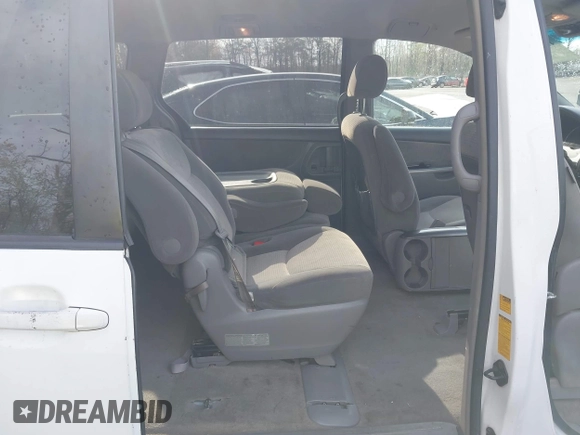 2008 Toyota Sienna LE with VIN 5TDBK23C28S010610, listed as a IAAI auction lot 41944472 with 149,223 mi miles. Bid and sale history available at carsss.com. Image 8.