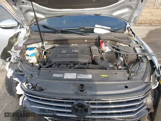 2016 Volkswagen Passat 1.8T SEL with VIN 1VWCT7A3XGC018484, listed as a IAAI auction lot 41763388 with 123,484 mi miles. Bid and sale history available at carsss.com. Image 10.