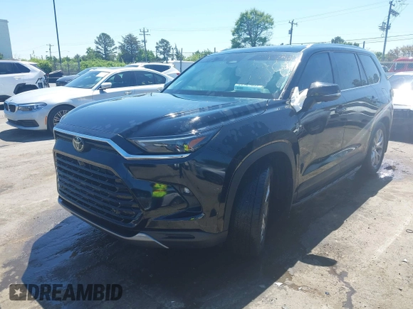 2024 Toyota Highlander XLE z VIN 5TDAAAB51RS058547, wystawiony jako IAAI lot #41967637 z przebiegiem 13 191 mil mil oraz . Historia ofert i sprzedaży dostępna na DreamBid. Obrazek 19.
