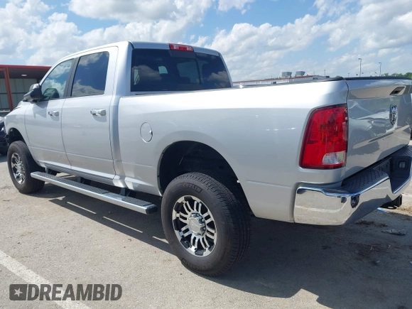 2018 Ram 2500 SLT with VIN 3C6UR5DL2JG300734, listed as a IAAI auction lot 42277603 with 74,923 mi miles and . Bid and sale history available at DreamBid. Image 3.