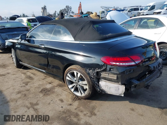 2019 Mercedes-Benz C 300 with VIN WDDWK8DB6KF827909, listed as a IAAI auction lot 41614128 with 55,903 mi miles and . Bid and sale history available at carsss.com. Image 3.