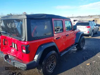 2020 Jeep Wrangler Unlimited Sport S с VIN 1C4HJXDG2LW341045, выставлен на аукционе IAAI как лот 41208571 с пробегом 121 244 миль миль и . История ставок и продаж доступна на DreamBid. Изображение 4.