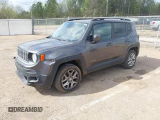 2017 Jeep Renegade Latitude z VIN ZACCJBBB7HPG31581, wystawiony jako IAAI lot #41933910 z przebiegiem 153 217 mil mil oraz . Historia ofert i sprzedaży dostępna na DreamBid. Obrazek 18.