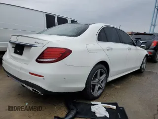 2020 Mercedes-Benz E-Class E 350 with VIN W1KZF8EB1LA842476, listed as a Copart auction lot 42555175 with 29,176 mi miles and Salvage Title. Bid and sale history available at carsss.com. Image 3.