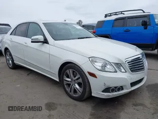 2010 Mercedes-Benz E-Class E 350 Luxury with VIN WDDHF5GB7AA025274, listed as a IAAI auction lot 41744799 with 128,535 mi miles. Bid and sale history available at carsss.com. Image 1.