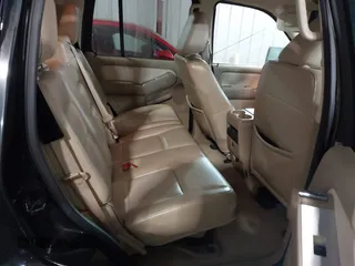 2010 Mercury Mountaineer Premier z VIN 4M2EN3JE6AUJ04564, wystawiony jako IAAI lot #41315942 z przebiegiem 125 981 mil mil oraz . Historia ofert i sprzedaży dostępna na DreamBid. Obrazek 8.