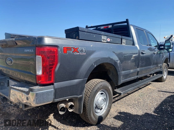 2019 Ford F-250 XL с VIN 1FT7W2BT5KEC22832, выставлен на аукционе IAAI как лот 42740580 с пробегом 150 547 миль миль и . История ставок и продаж доступна на DreamBid. Изображение 18.