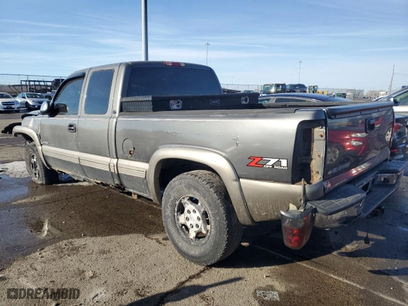 2002 Chevrolet Silverado 1500 LS with VIN 2GCEK19V121325686, listed as a Copart auction lot 42398665 with 188,357 mi miles and Salvage Title. Bid and sale history available at carsss.com. Image 2.