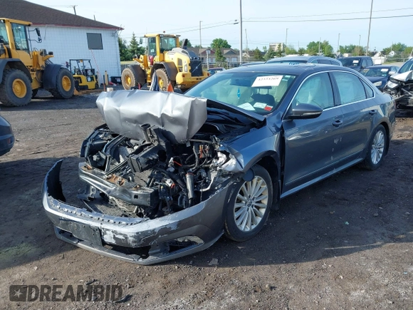 2016 Volkswagen Passat SE z VIN 1VWBT7A32GC016577, wystawiony jako IAAI lot #42334269 z przebiegiem 128 006 mil mil oraz . Historia ofert i sprzedaży dostępna na DreamBid. Obrazek 2.