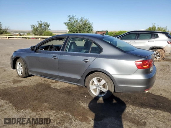 2014 Volkswagen Jetta TDI w/Premium z VIN 3VWLL7AJ8EM385667, wystawiony jako Copart lot #57804065 z przebiegiem 122 020 mil mil oraz Szkoda całkowita • Salvage title. Historia ofert i sprzedaży dostępna na DreamBid. Obrazek 2.